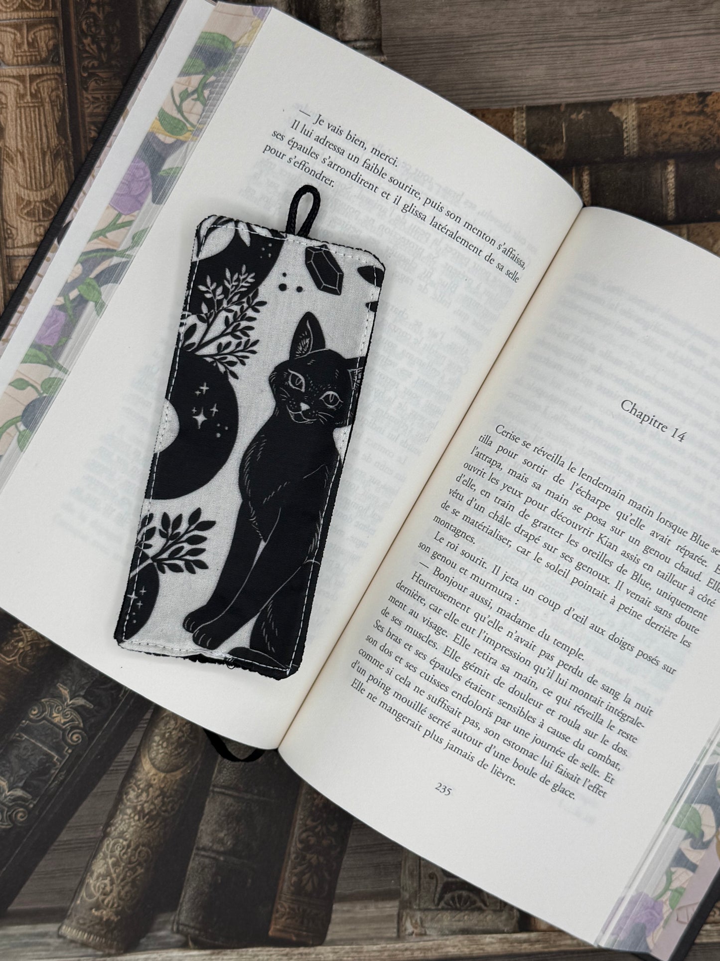 Le marque page - Magie noire