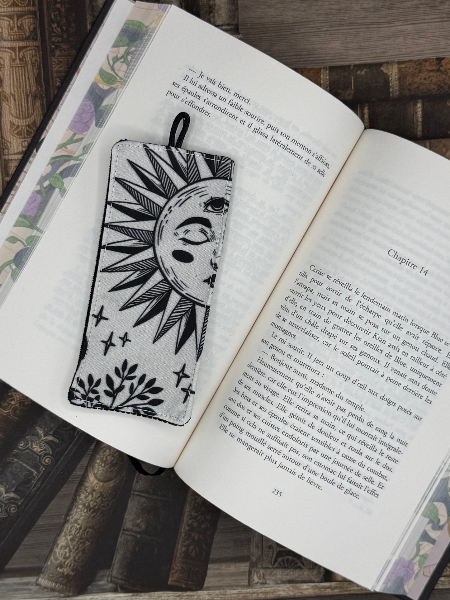 Le marque page - Magie noire